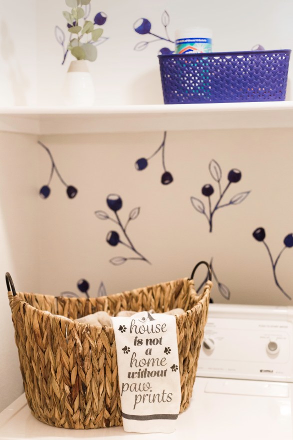 Small Laundry Room Makeover